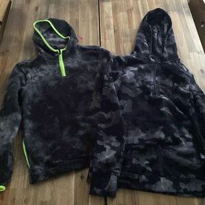Pair of Fleece Quarter Zip Fleece Hoodies boys XL